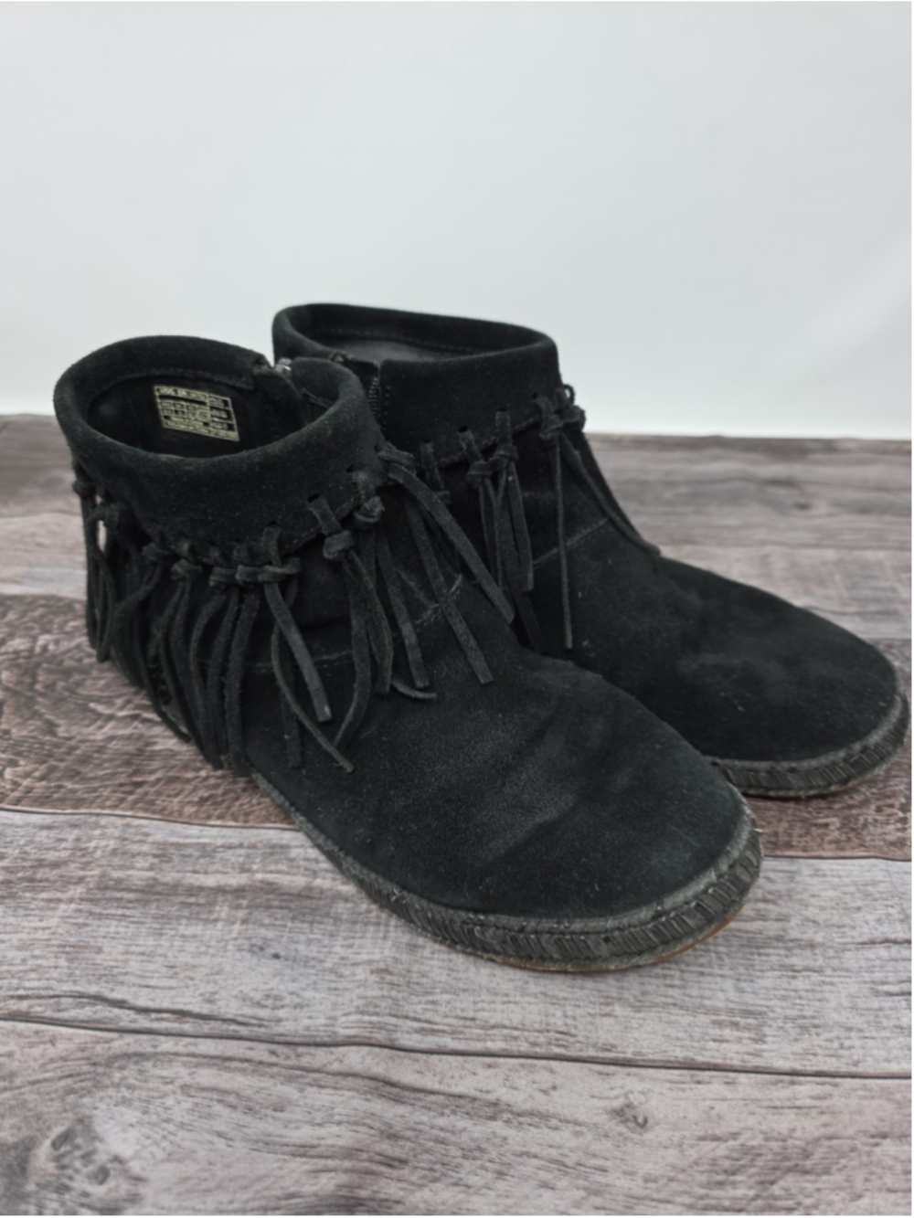 UGG Australia Shenandoah Suede Fringe Moccasins Ankle Boots Women US 6.5
